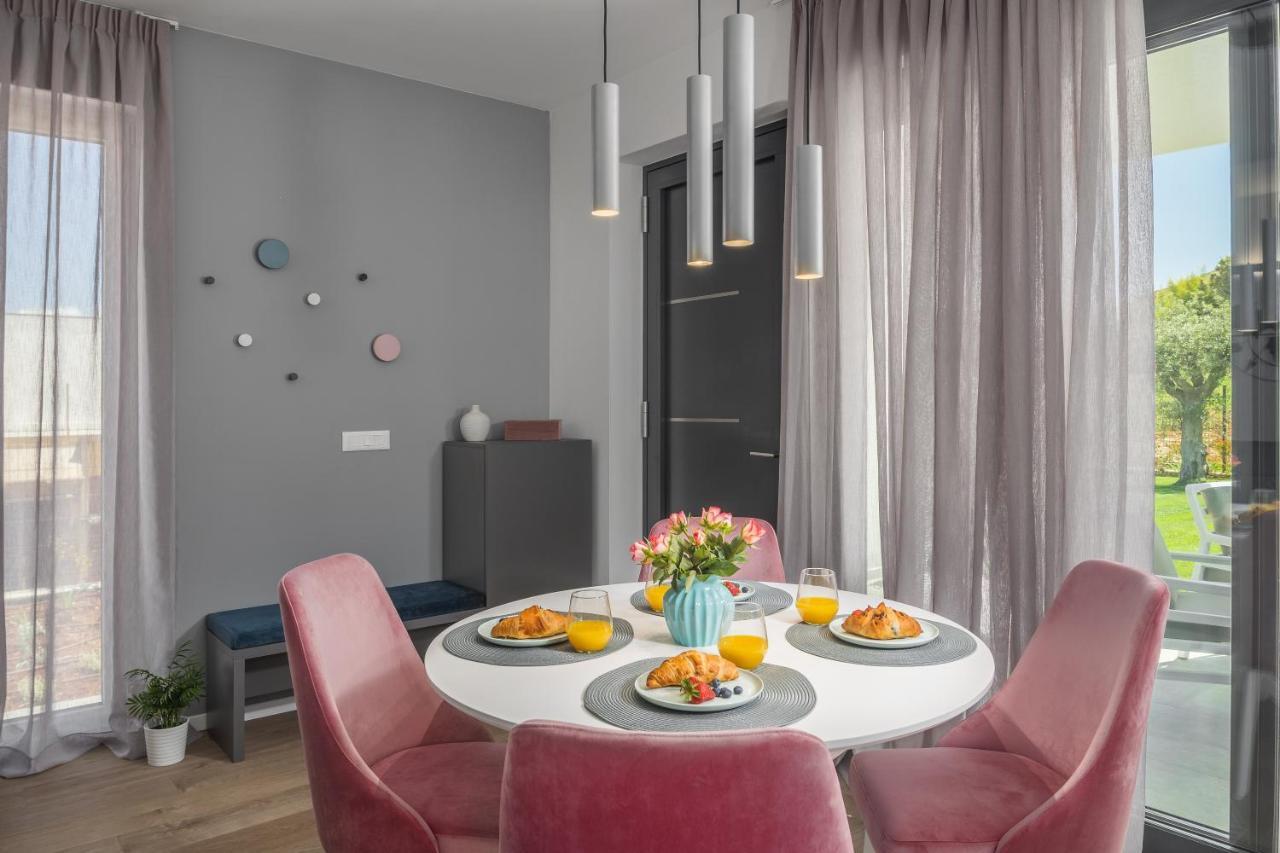 Apartment Nina & Mauro ポレッチ エクステリア 写真